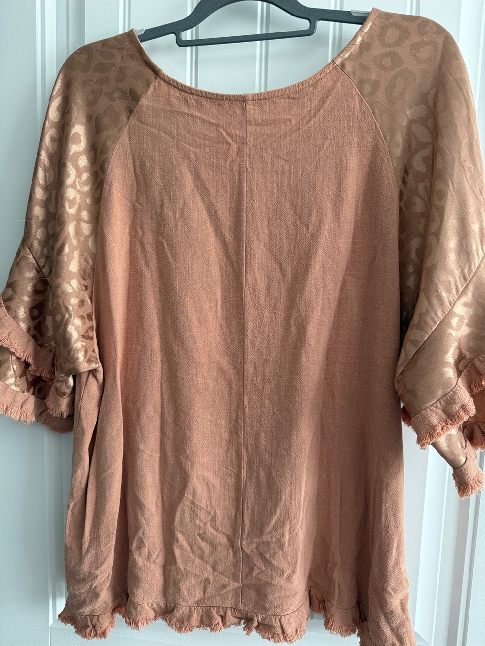Umgee Peach-Rust Short Sleeve Top with Satin Leopard Sleeves - Picture 4 of 5